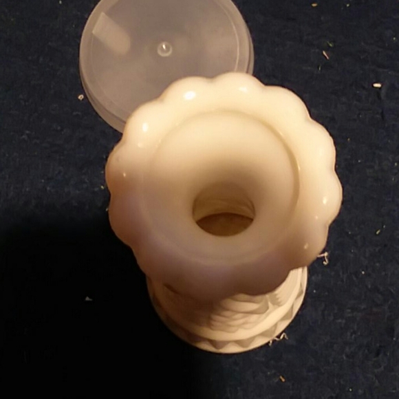 White Glass Vase - Picture 2 of 3